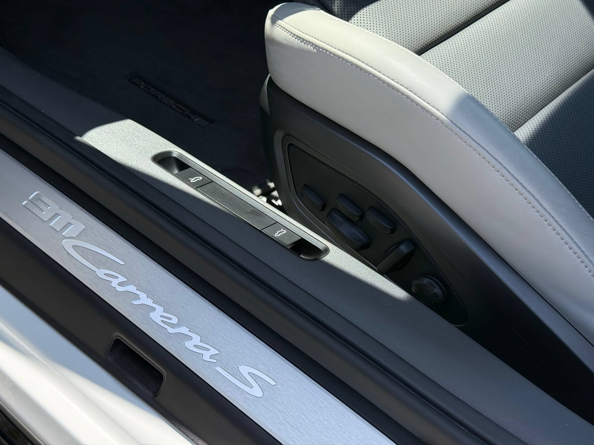 Used 2024 Porsche 911 Carrera S RWD image 38