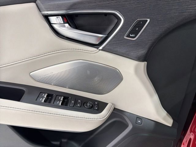 Certified 2025 Acura RDX SH-AWD w/ Advance Package image 11