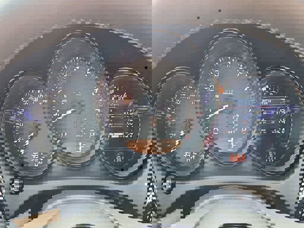 Certified 2025 Porsche Macan image 35