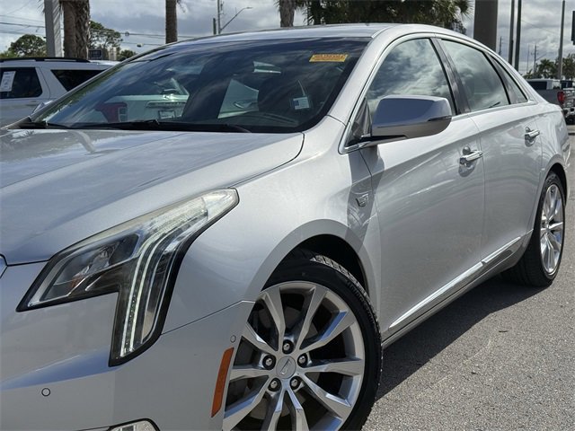 Used 2019 Cadillac XTS Luxury image 5