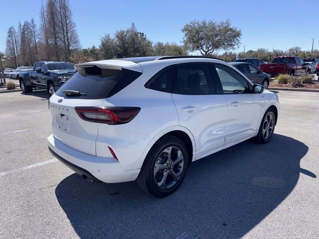 Used 2023 Ford Escape ST-Line w/ Tech Pack #1 image 5