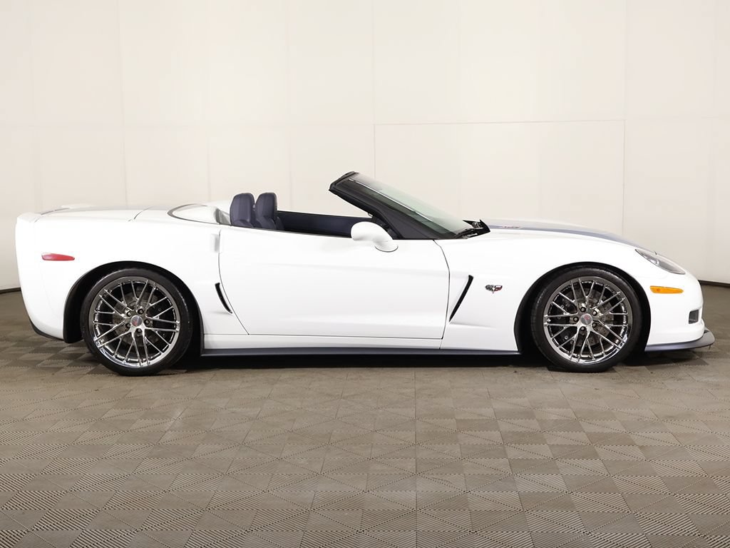 Used 2013 Chevrolet Corvette 427 w/ 1SC Preferred Equipment Group RWD image 17