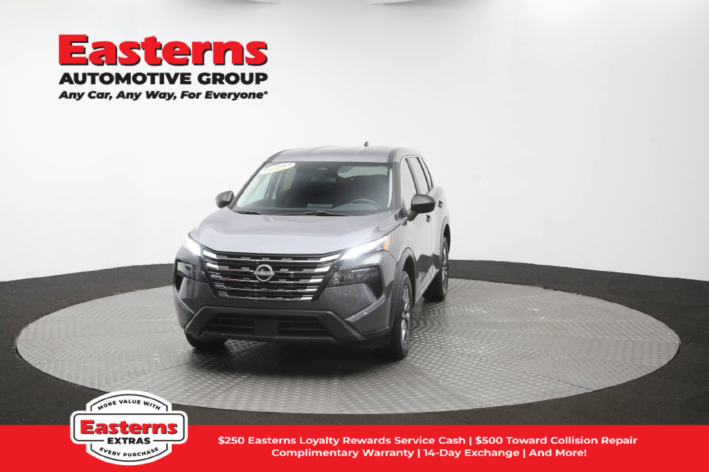 Used 2024 Nissan Rogue S AWD/4WD image 52