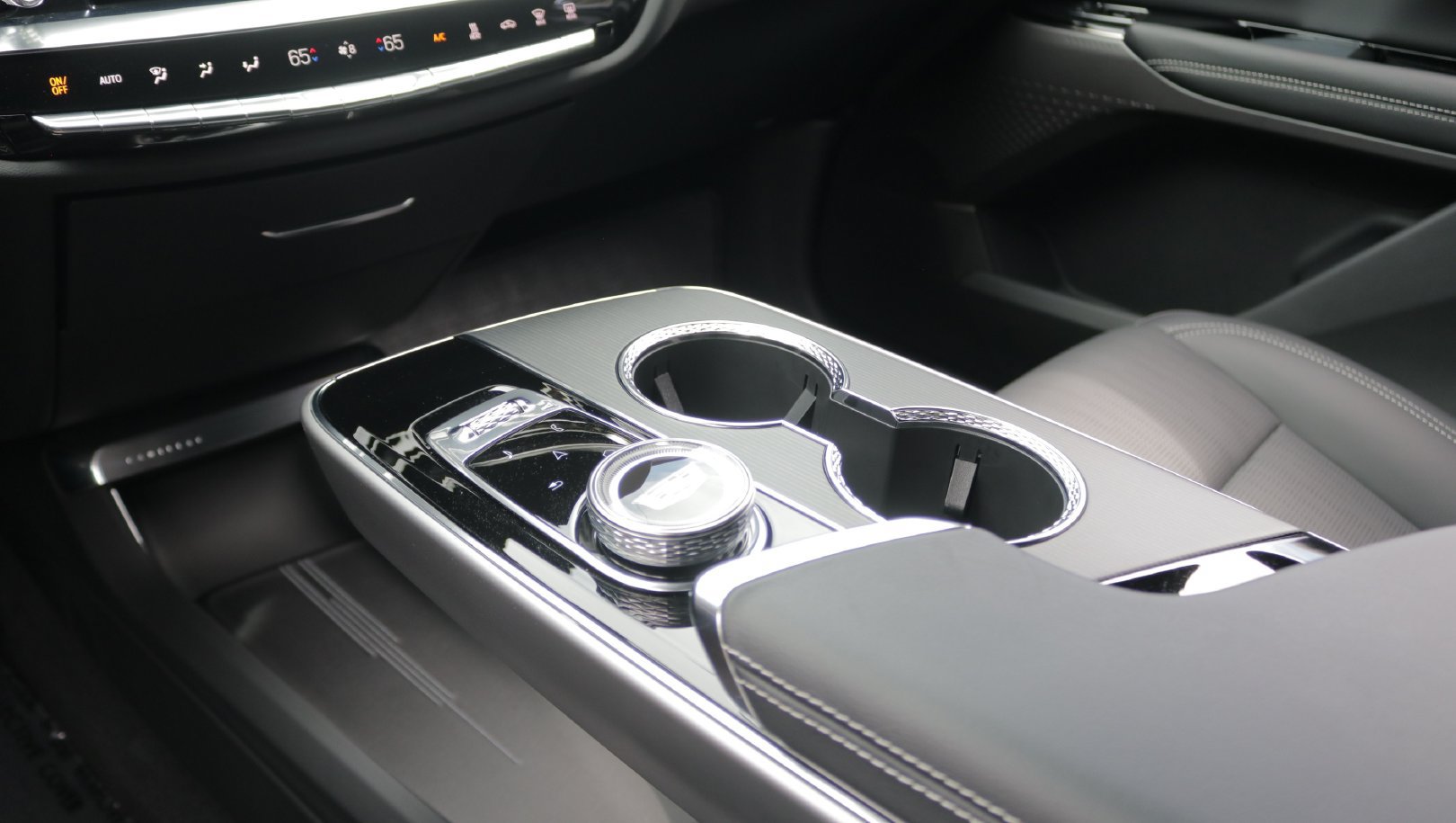 Certified 2025 Cadillac Lyriq Luxury RWD image 27