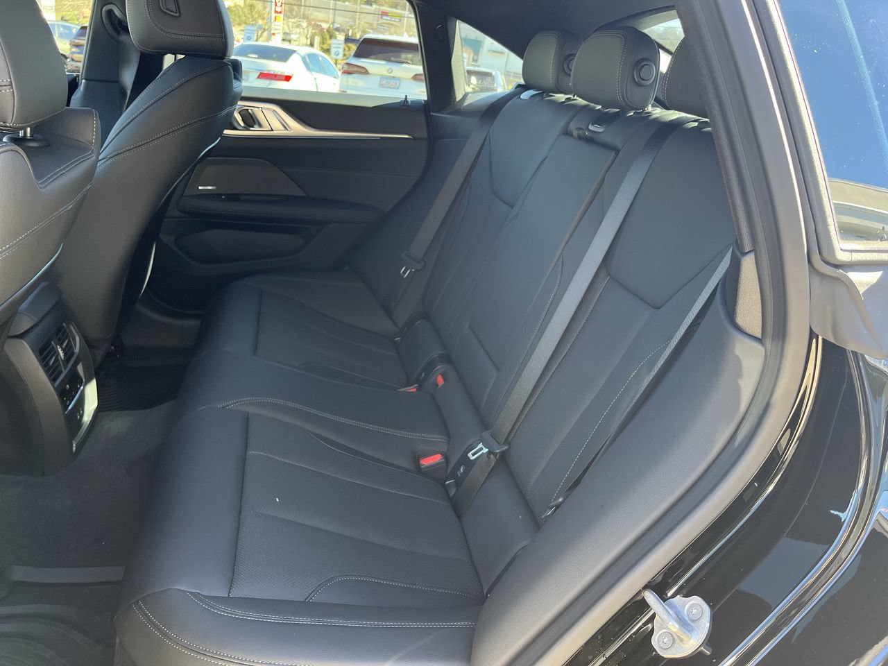 Used 2026 BMW i4 eDrive40 w/ Premium Package RWD image 32