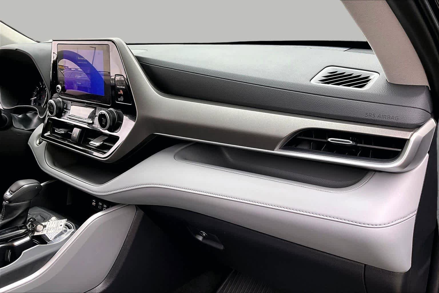 Certified 2025 Toyota Highlander LE AWD/4WD image 17
