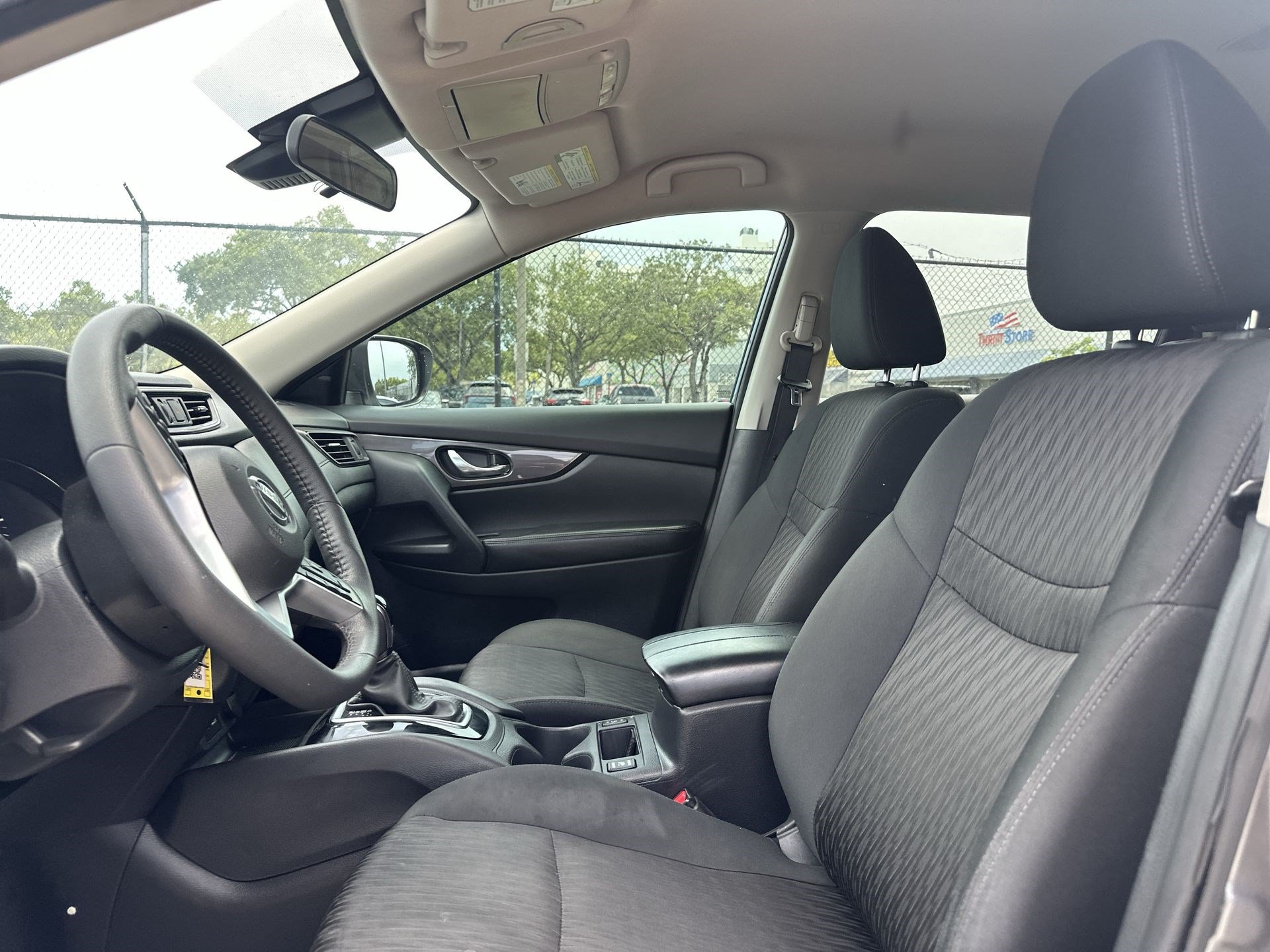 Used 2020 Nissan Rogue S w/ Special Edition Package FWD image 13