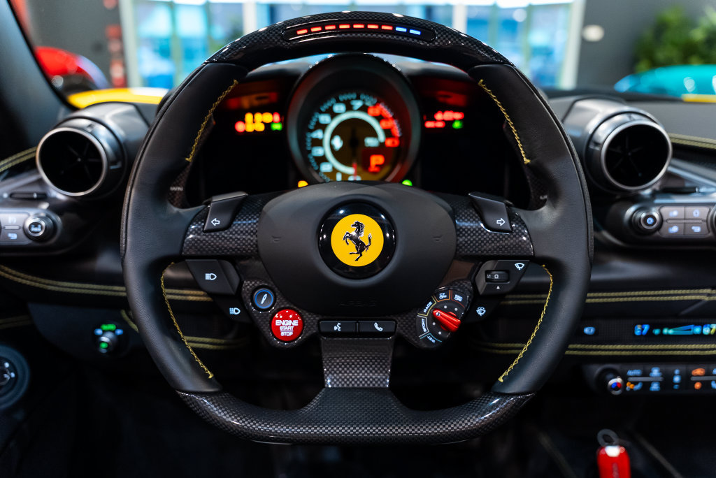 Certified 2021 Ferrari F8 Tributo RWD image 5