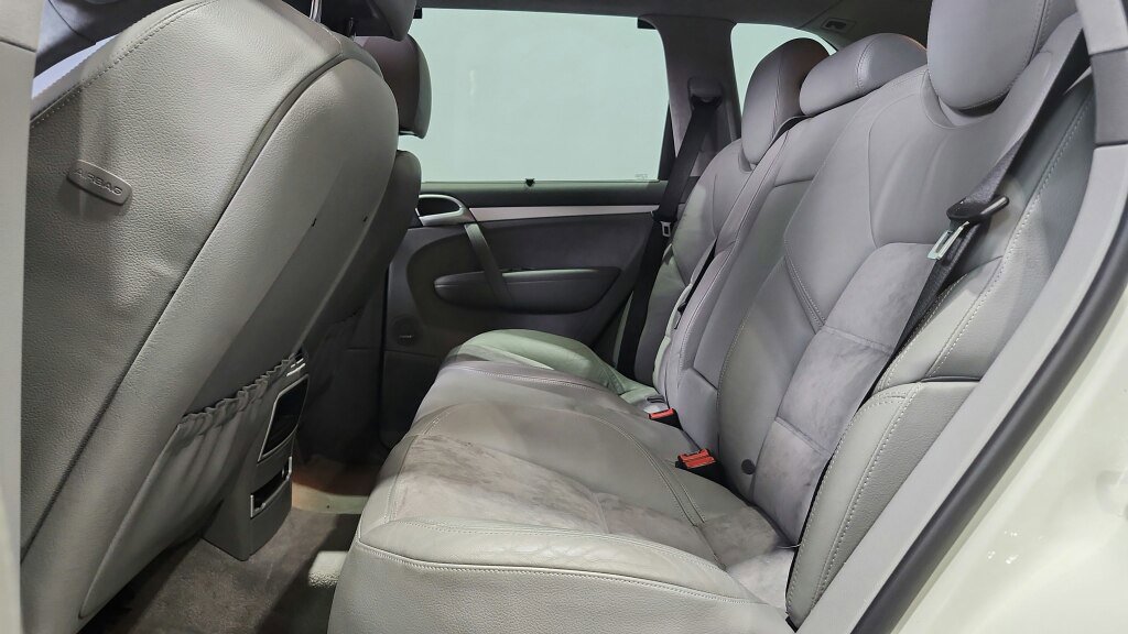 Used 2008 Porsche Cayenne GTS AWD/4WD image 22