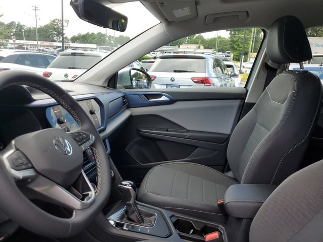 Certified 2023 Volkswagen Taos SE w/ Panoramic Sunroof Package FWD image 24