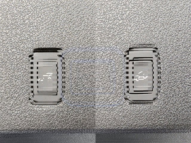 New 2025 Cadillac XT6 Luxury image 16