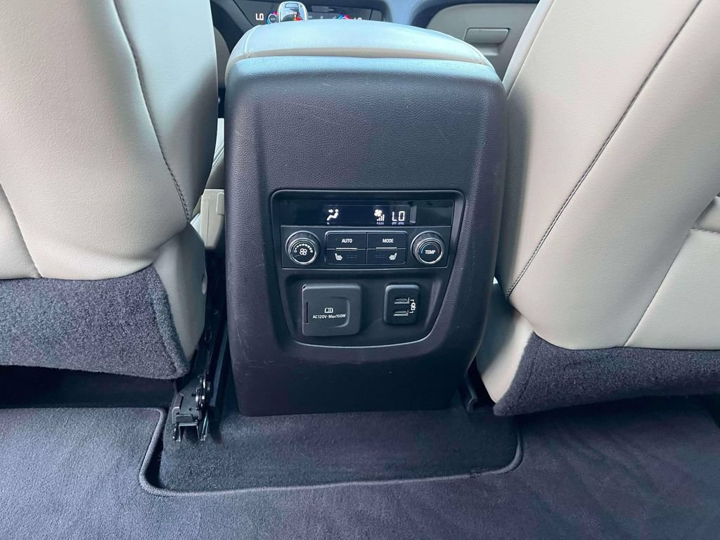 Certified 2018 Buick Enclave Premium w/ Experience Buick Package FWD image 14