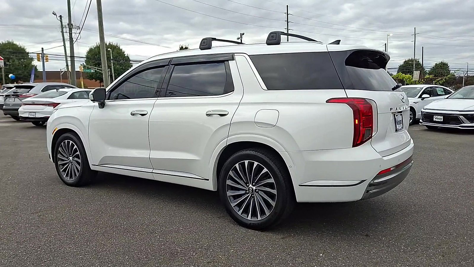 Used 2023 Hyundai Palisade Calligraphy image 6