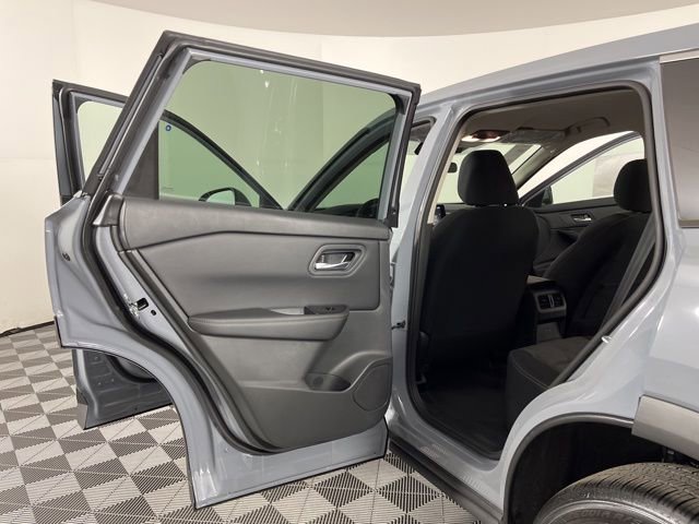 New 2026 Nissan Rogue SV FWD image 39