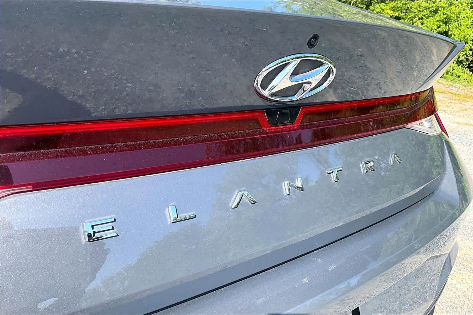 Used 2023 Hyundai Elantra SEL FWD image 31