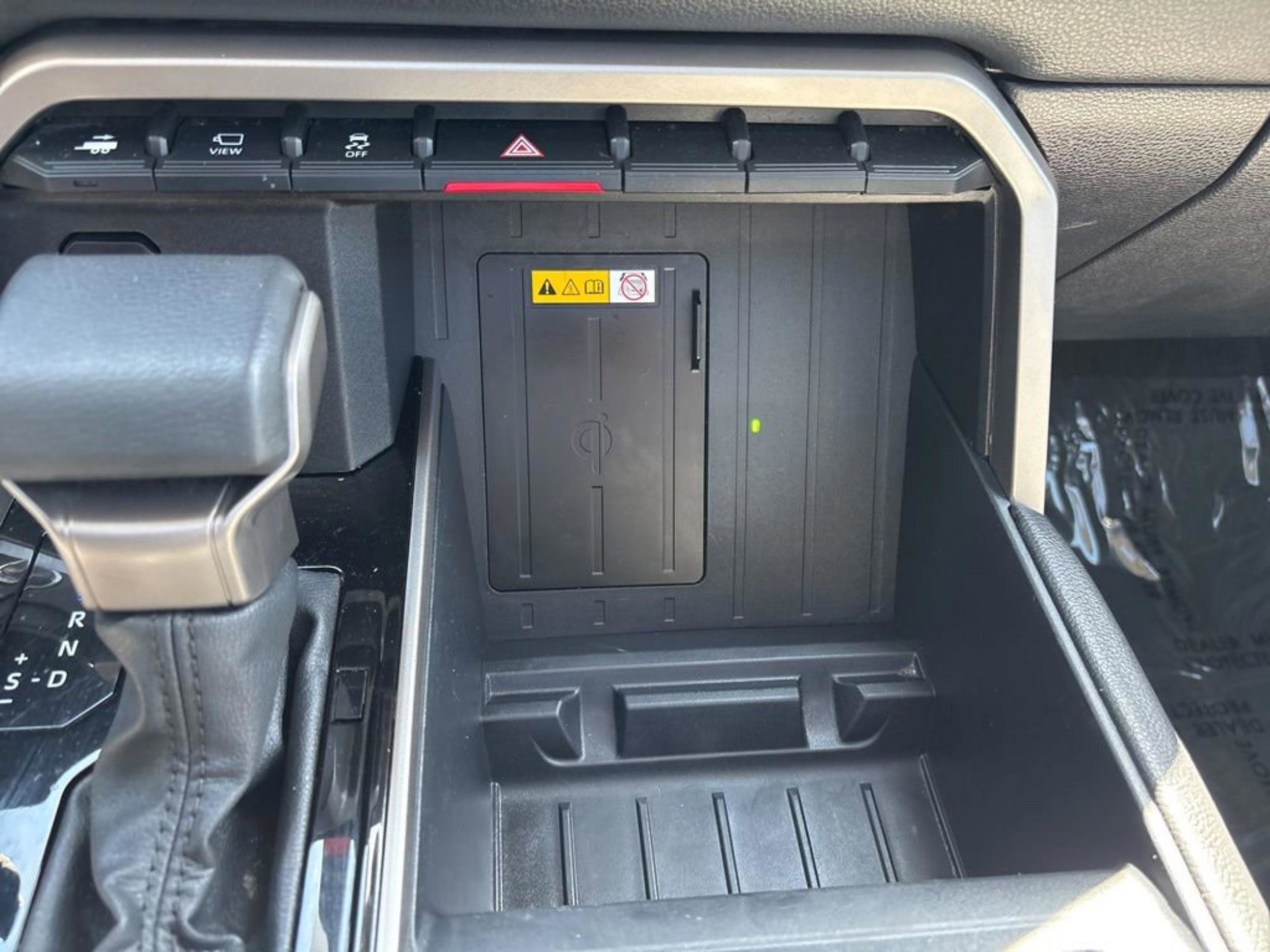 Used 2024 Toyota Tundra Limited image 24