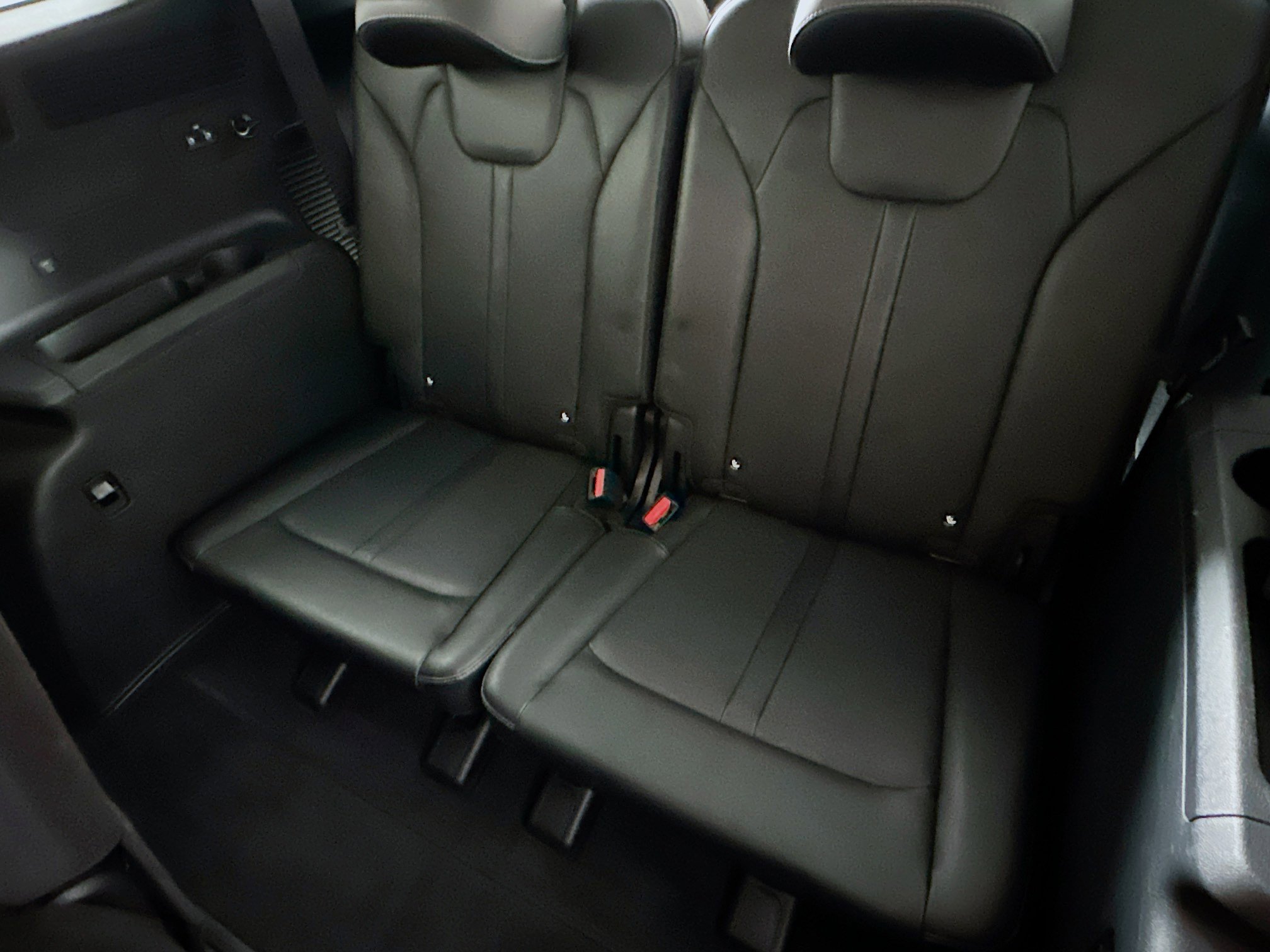 Used 2024 Kia Sorento S image 29