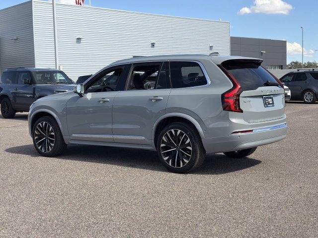 New 2027 Volvo XC90 B5 Plus AWD/4WD image 9