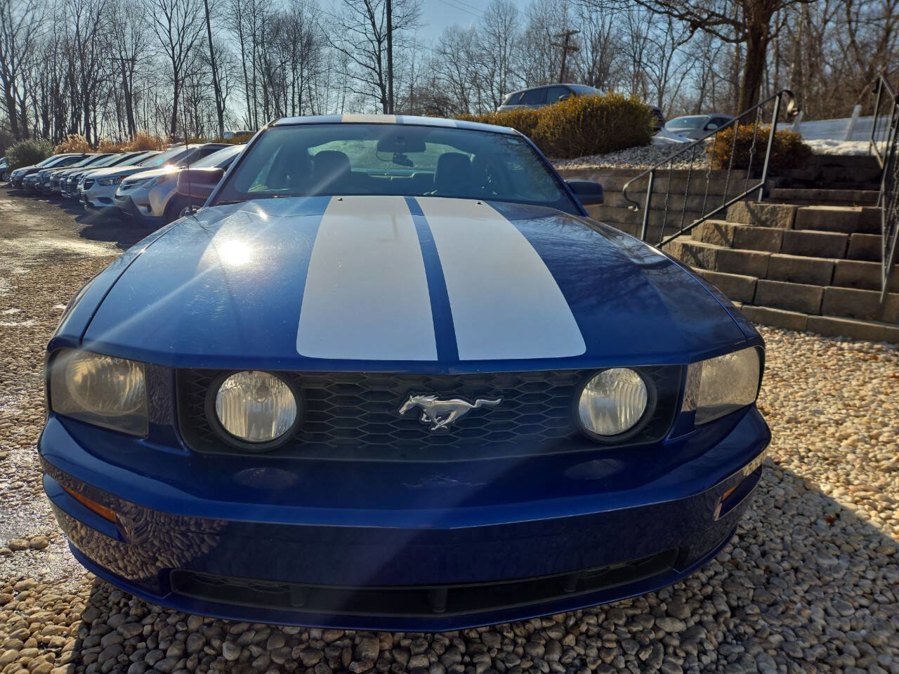 Used 2009 Ford Mustang GT RWD image 2