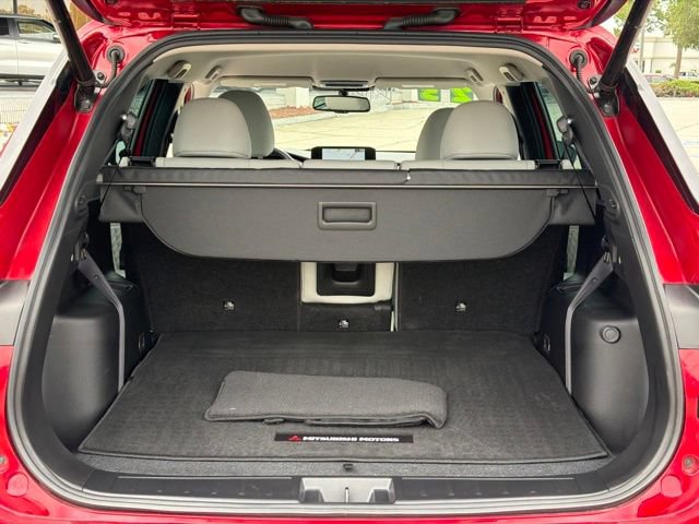 Used 2023 Mitsubishi Outlander SEL FWD image 5