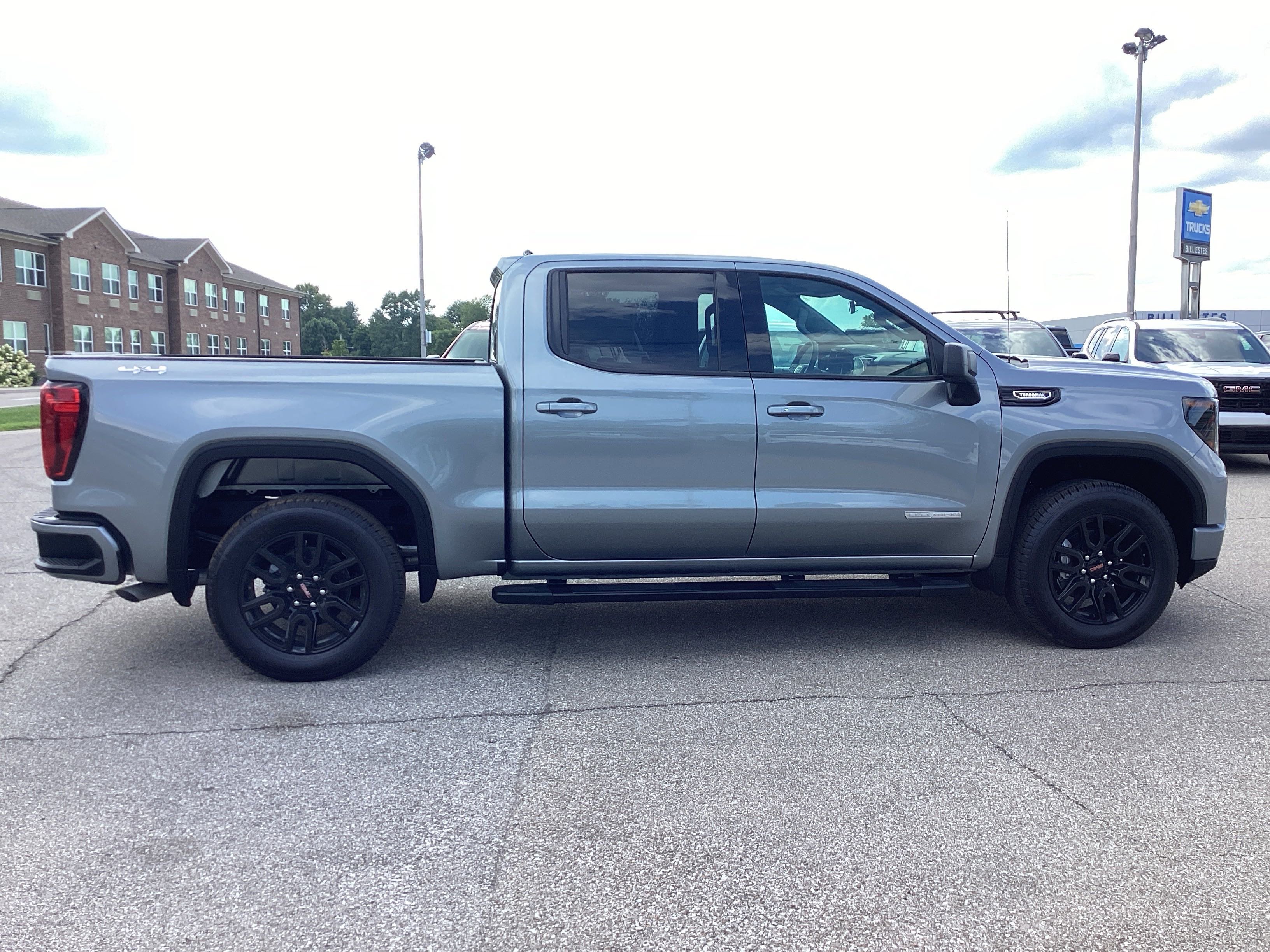 New 2026 GMC Sierra 1500 Elevation w/ LPO, Elevation Black Package image 7