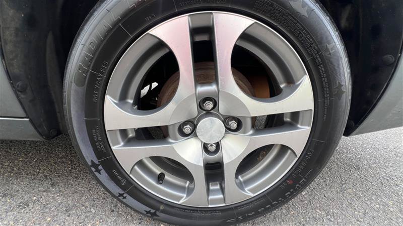 Used 2005 Saturn ION Level 3 w/ Travel Pkg FWD image 44