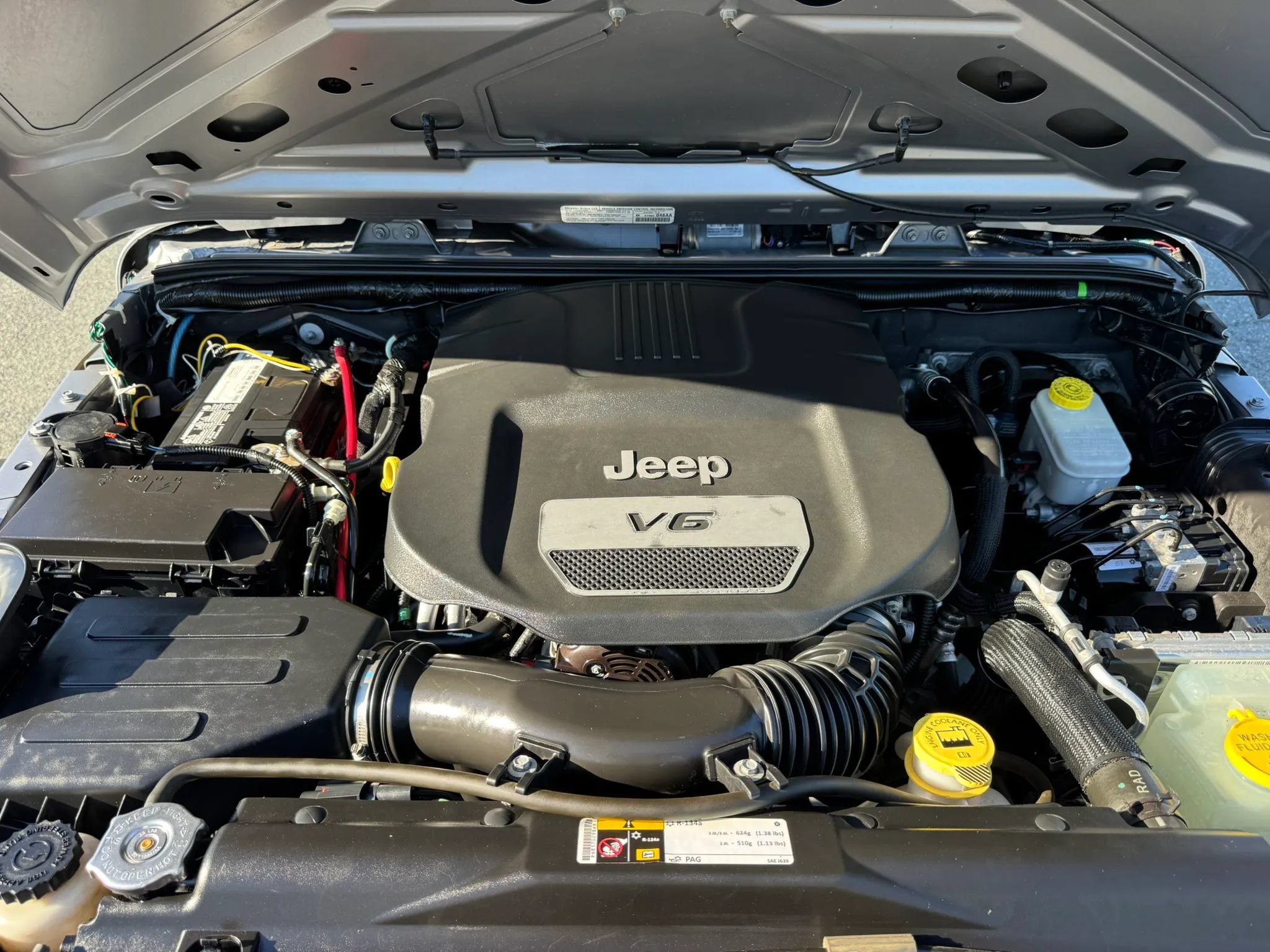 Used 2014 Jeep Wrangler Unlimited Sport w/ Quick Order Package 23S AWD/4WD image 25