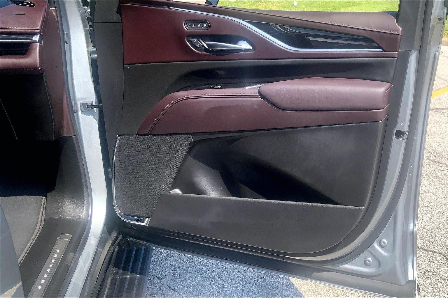 Certified 2024 Cadillac Escalade V AWD/4WD image 27