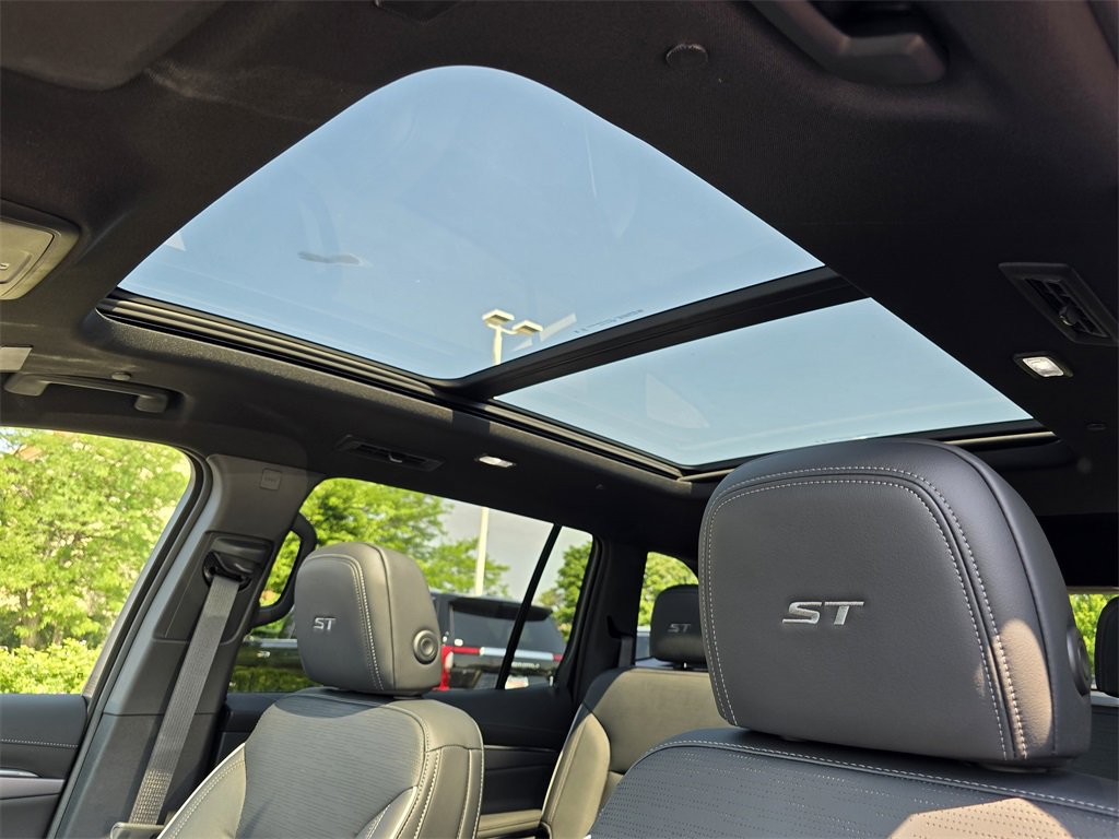 New 2025 Buick Enclave Sport Touring w/ Super Cruise Package image 24