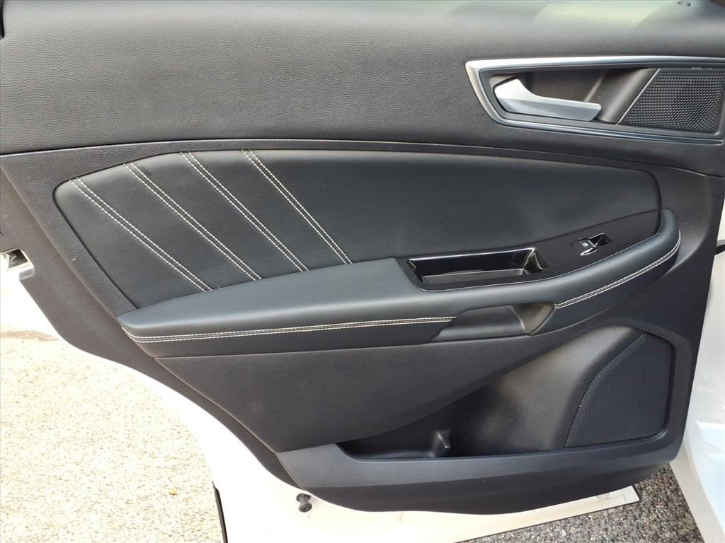 Used 2019 Ford Edge ST w/ Convenience Package AWD/4WD image 15