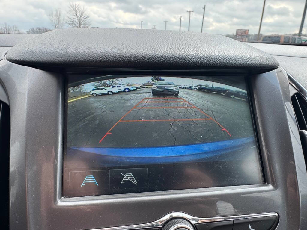 Used 2018 Chevrolet Cruze LT image 18