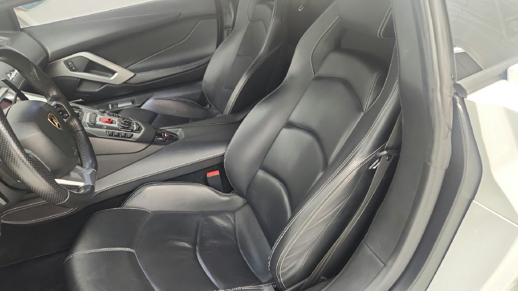 Used 2013 Lamborghini Aventador LP 700-4 AWD/4WD image 16
