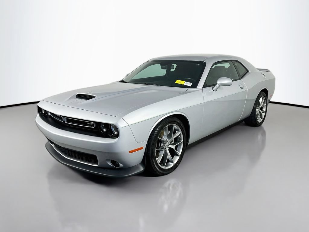 Used 2022 Dodge Challenger GT RWD image 3
