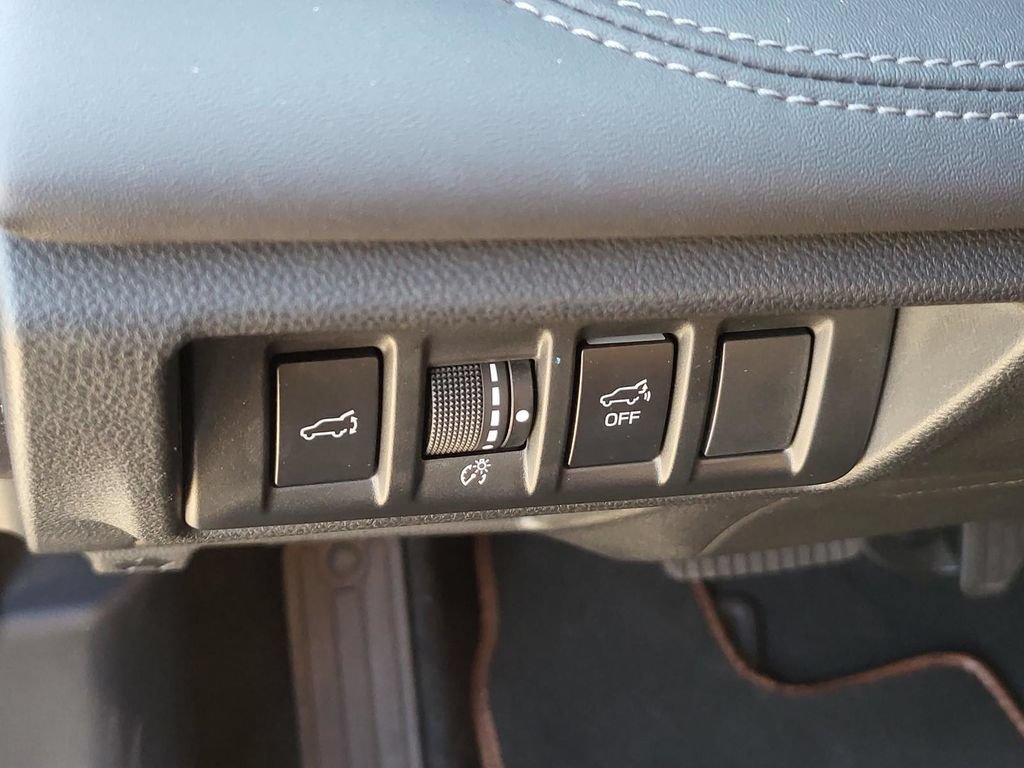 Used 2022 Subaru Outback Touring XT AWD/4WD image 22