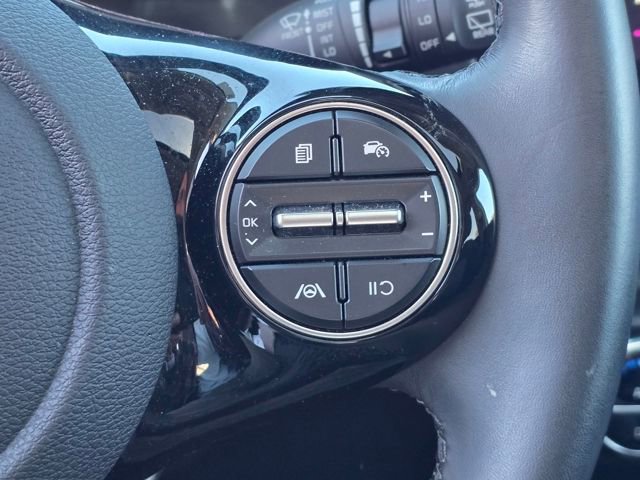 Used 2024 Kia Soul EX image 30