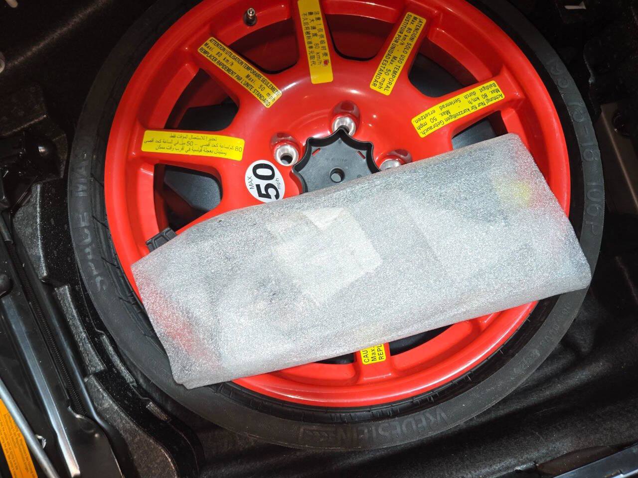 Used 2013 Porsche Cayenne GTS image 47