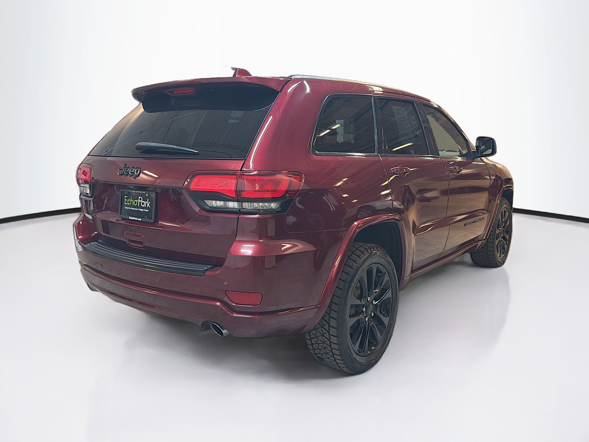 Used 2018 Jeep Grand Cherokee Altitude image 9