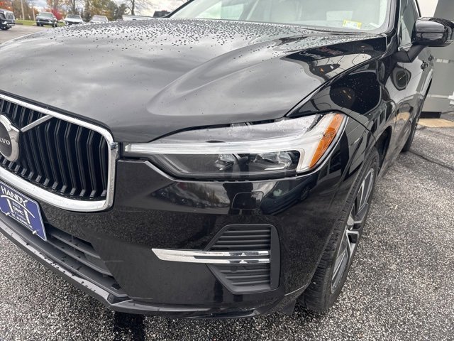 Used 2022 Volvo XC60 B5 Momentum w/ Climate Package image 12