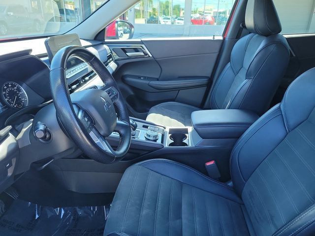 Used 2024 Mitsubishi Outlander SE AWD/4WD image 19