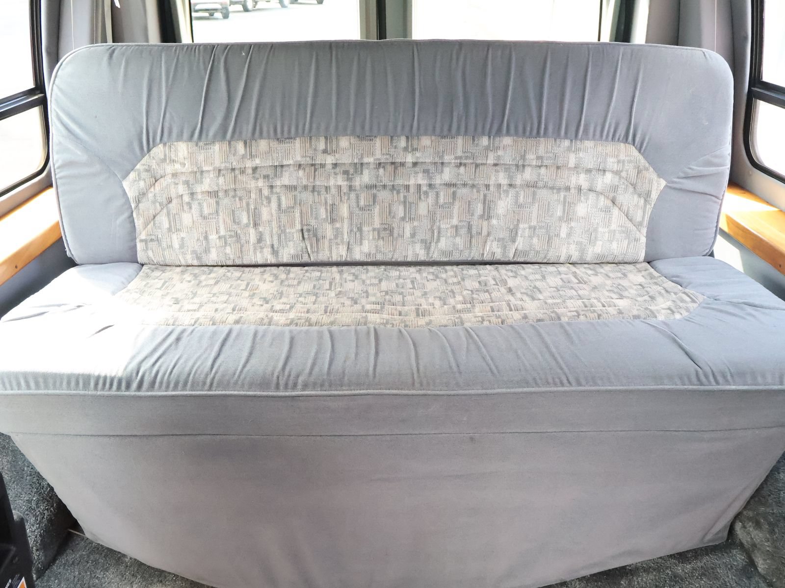 Used 2000 Ford E-150 and Econoline 150 RWD image 52