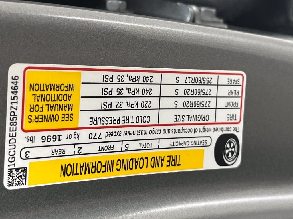 Used 2023 Chevrolet Silverado 1500 RST AWD/4WD image 24