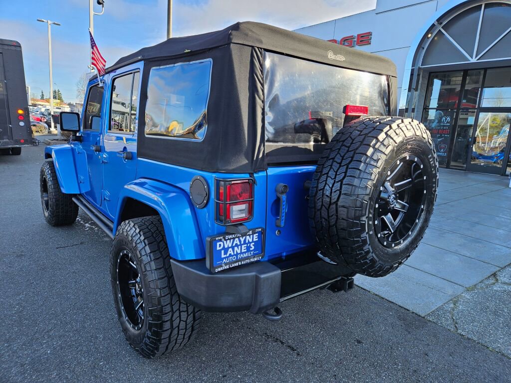Used 2015 Jeep Wrangler Unlimited Sahara image 3