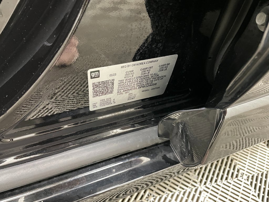 Used 2023 Buick Encore GX Select w/ Sport Touring Package image 32