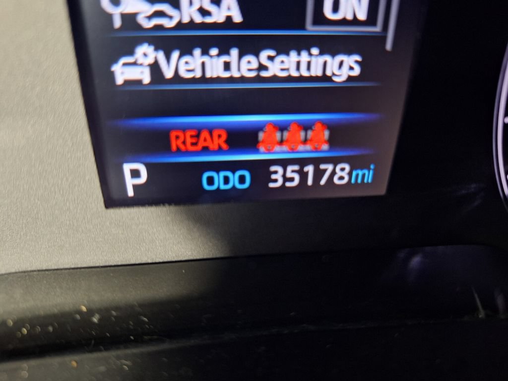 Used 2025 Toyota Corolla LE FWD image 14