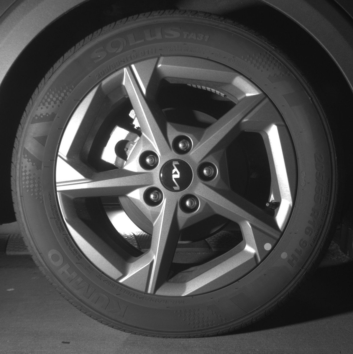 Used 2025 Kia K4 LXS image 15