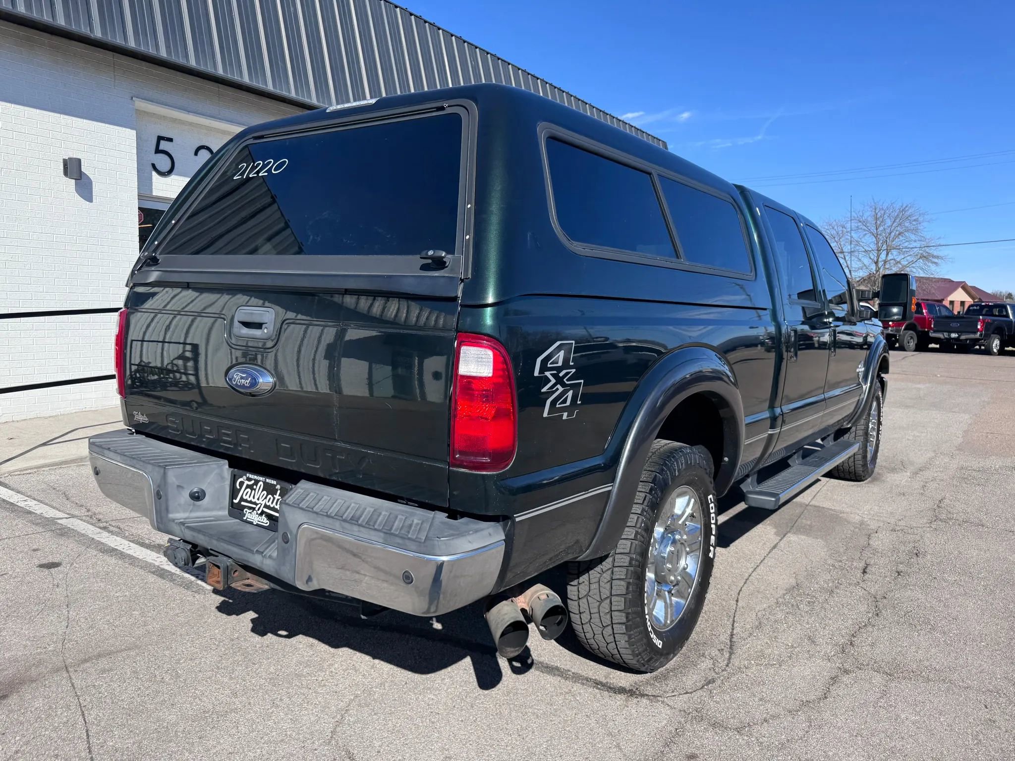 Used 2015 Ford F250 Lariat w/ Lariat Ultimate Package image 7