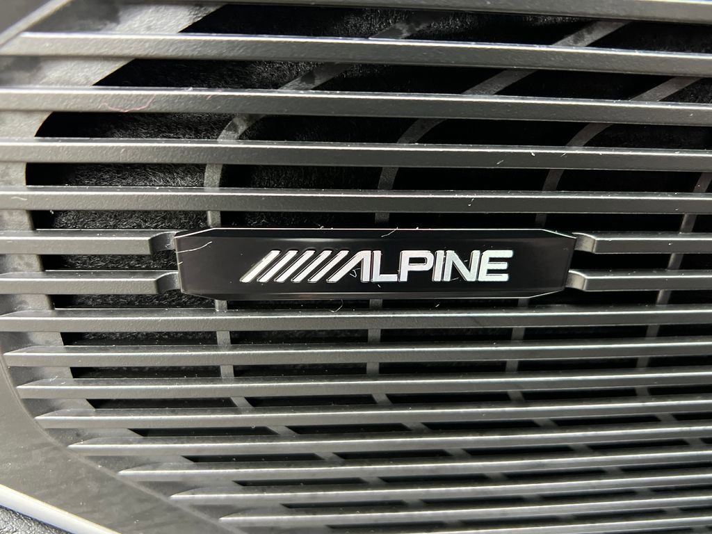 Used 2025 Jeep Wagoneer 4WD w/ Premium Group I image 30
