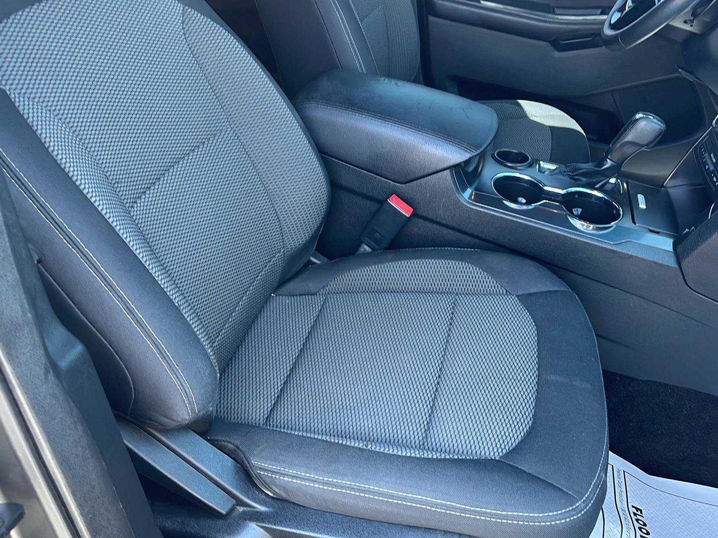Used 2016 Ford Explorer XLT FWD image 32