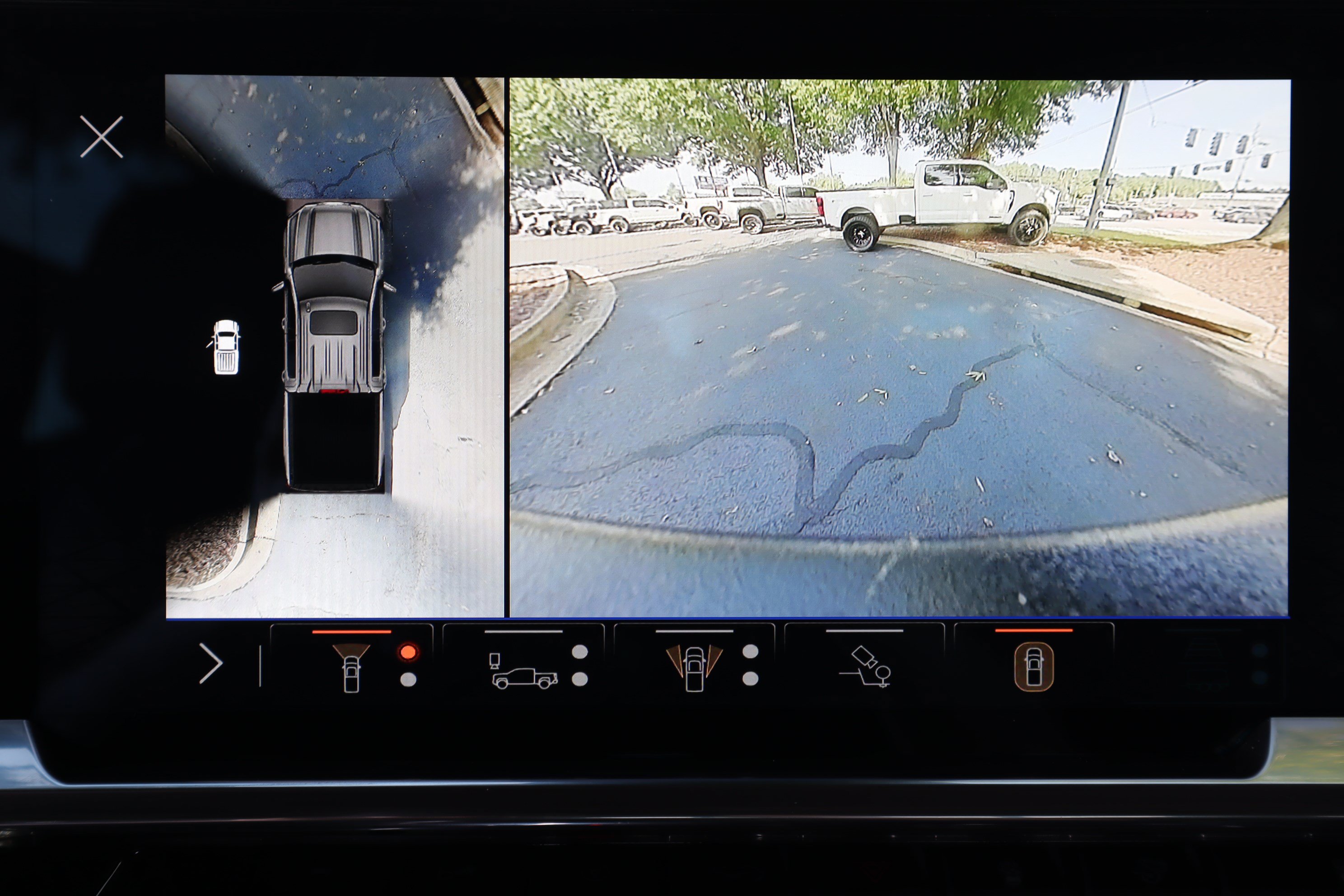 Used 2024 GMC Sierra 1500 Elevation w/ Elevation Premium Package AWD/4WD image 16
