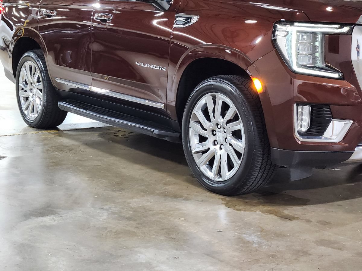Used 2022 GMC Yukon SLT w/ SLT Premium Package RWD image 16
